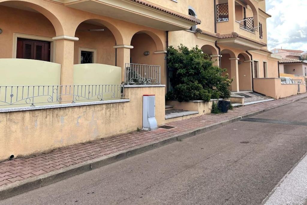 Looney Tunes Home Olbia Exteriér fotografie