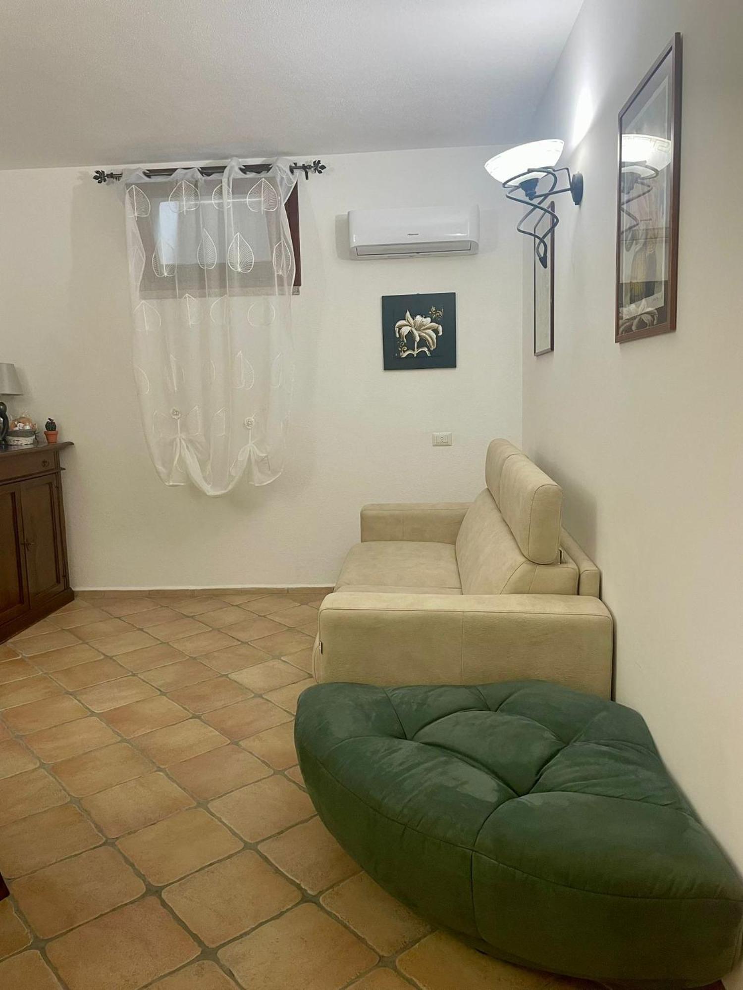 Looney Tunes Home Olbia Exteriér fotografie