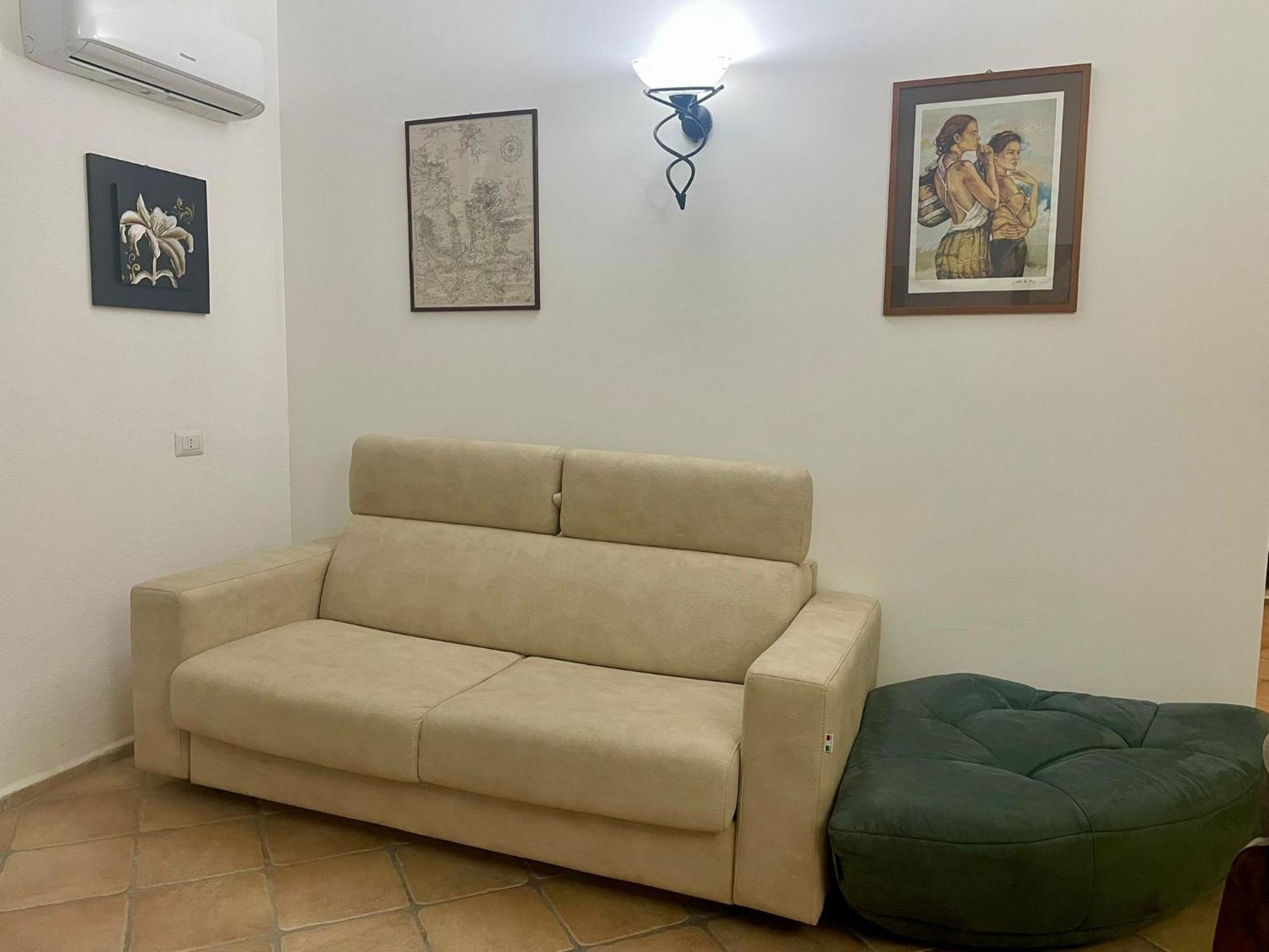 Looney Tunes Home Olbia Exteriér fotografie